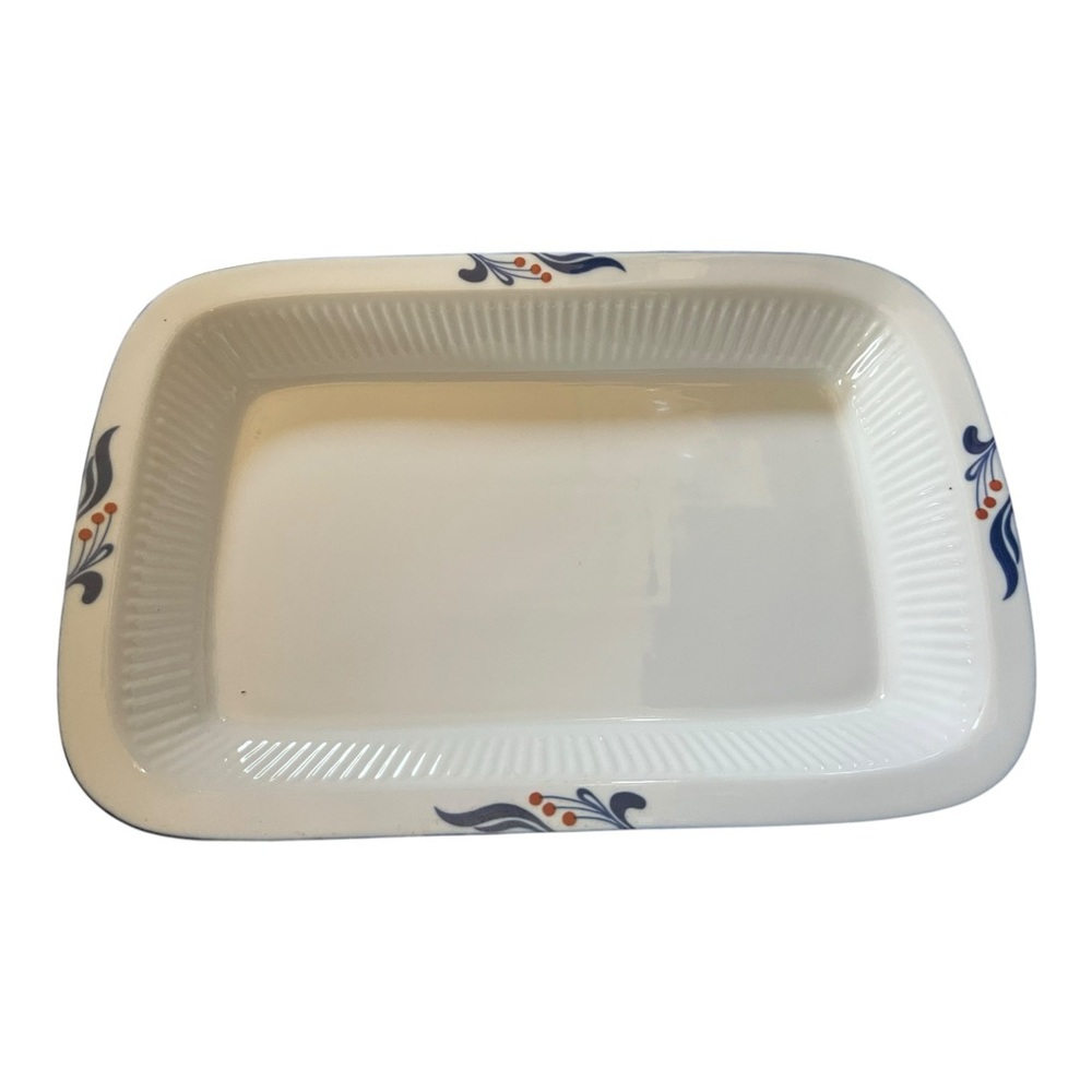 Dansk Bistro Rectangular Ceramic Baking Dish Blue/red berries 14.5 x 9.5” Japan.
